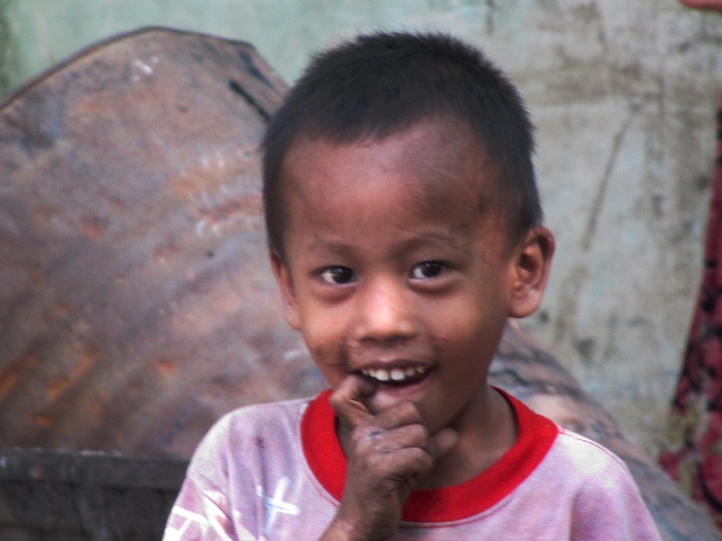 bambini birmania