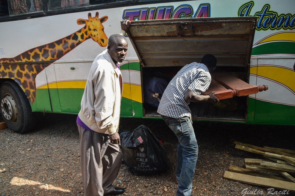 Viaggio in autobus in Africa