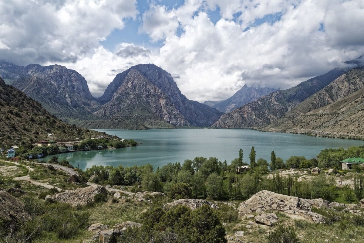 lago Tagikistan
